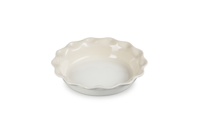 Stoneware Heritage Round Pie