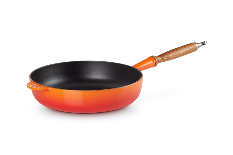 Cast Iron Classic Saut Pan with Wooden Handle Le Creuset AU