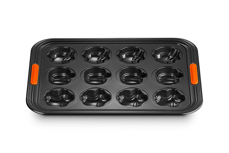 Halloween bakeware 2025