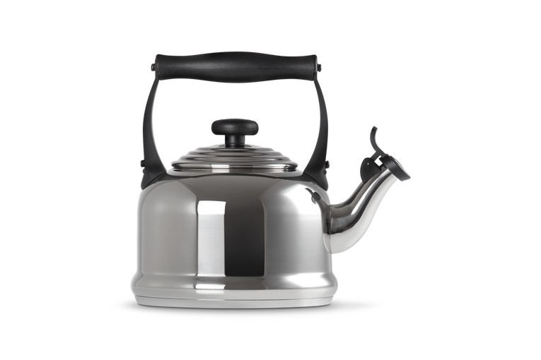 Le creuset stainless steel kettle outlet
