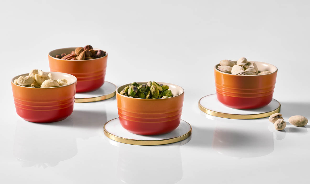 le creuset stoneware set